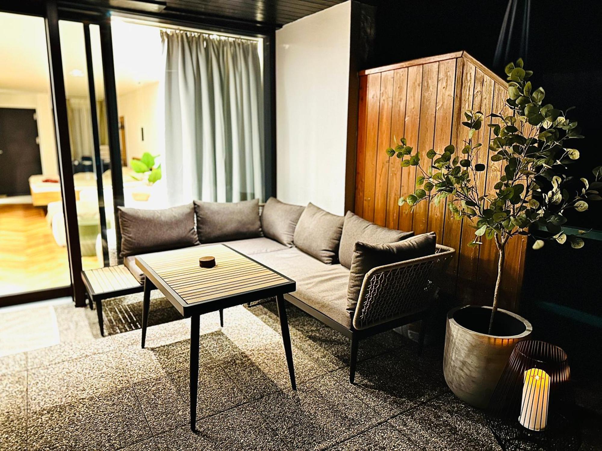 Das Alpenzeit Appartement Mit Just Private Terrasse (Adults Only) Bad Aussee Exterior photo