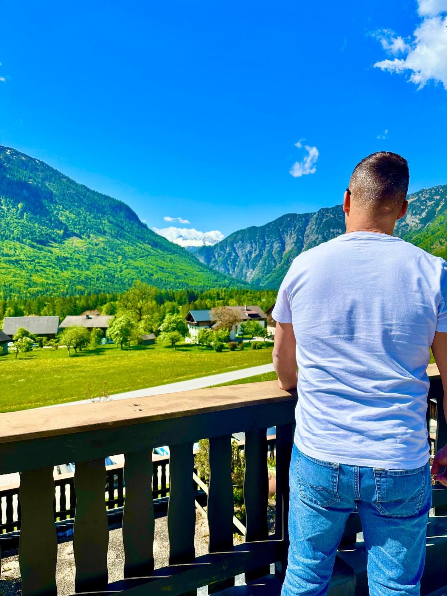 Das Alpenzeit Appartement Mit Just Private Terrasse (Adults Only) Bad Aussee Exterior photo